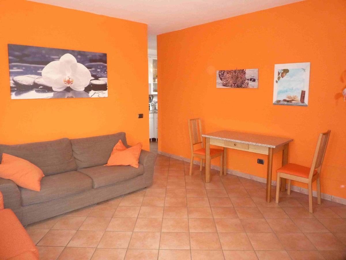 Vila Casa Malandrino Porto Valtravaglia Exteriér fotografie